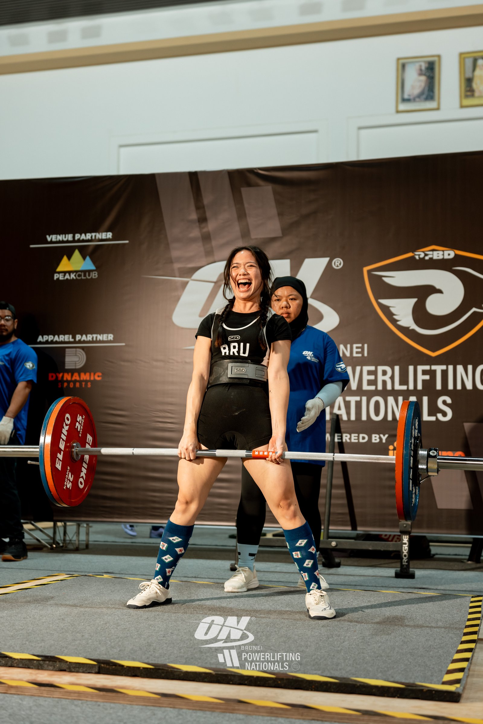 Powerlifting reference photo 7